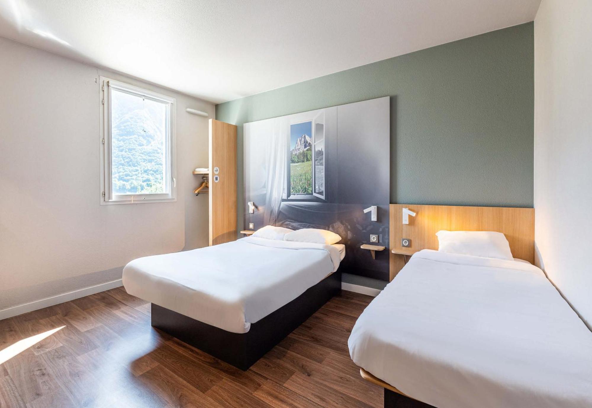 B&B Hotel Saint Jean De Maurienne Sainte-Marie-de-Cuines エクステリア 写真