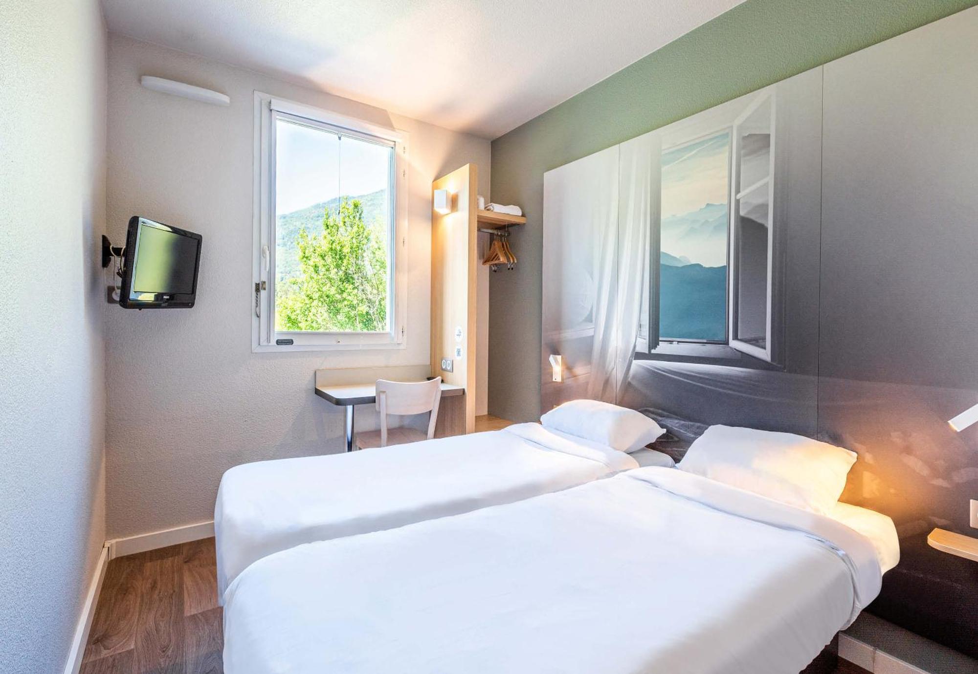 B&B Hotel Saint Jean De Maurienne Sainte-Marie-de-Cuines エクステリア 写真